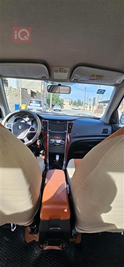 إيران خودرو دينا